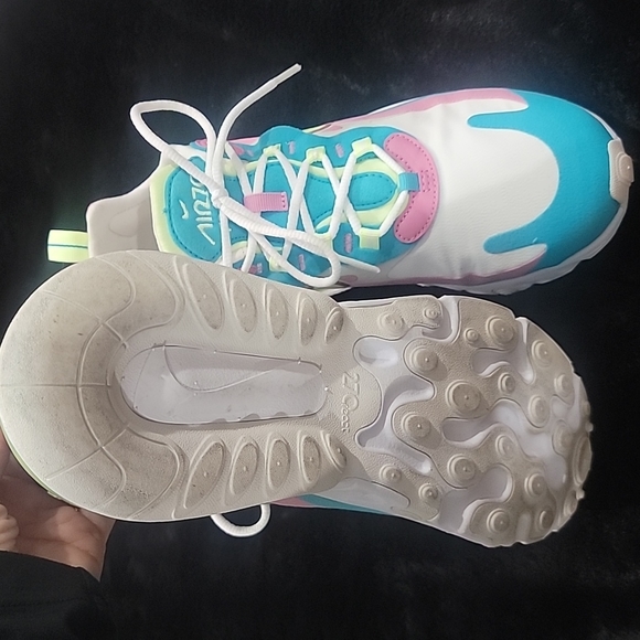 Nike React - Picture 6 of 9